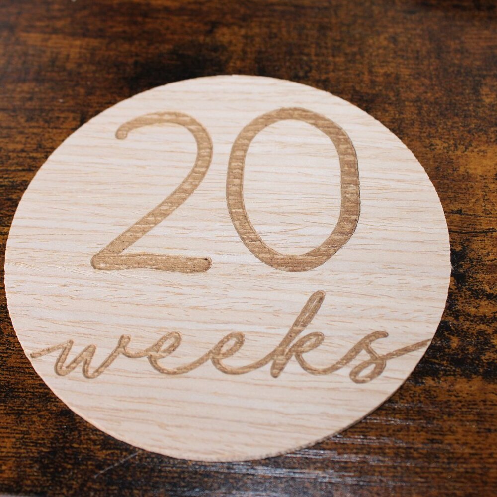 NWOT! Pregnancy/Maternity Wooden Weekly Growth Milestone Discs - Picture 7 of 15
